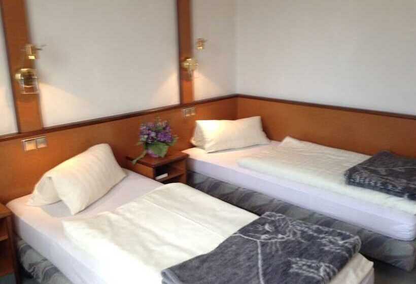 Отель Kircheiber Hof