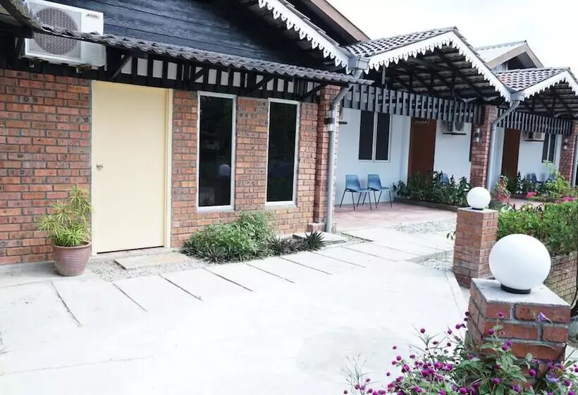 Hotelli Pondok Muara Chalet