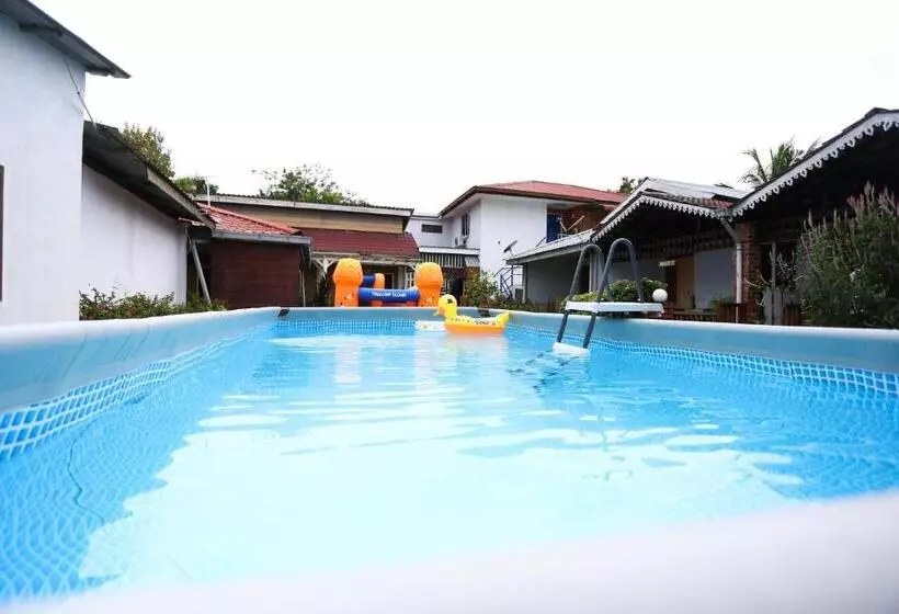 Hotelli Pondok Muara Chalet