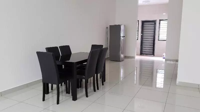 هتل Sr Home Stay At Klia