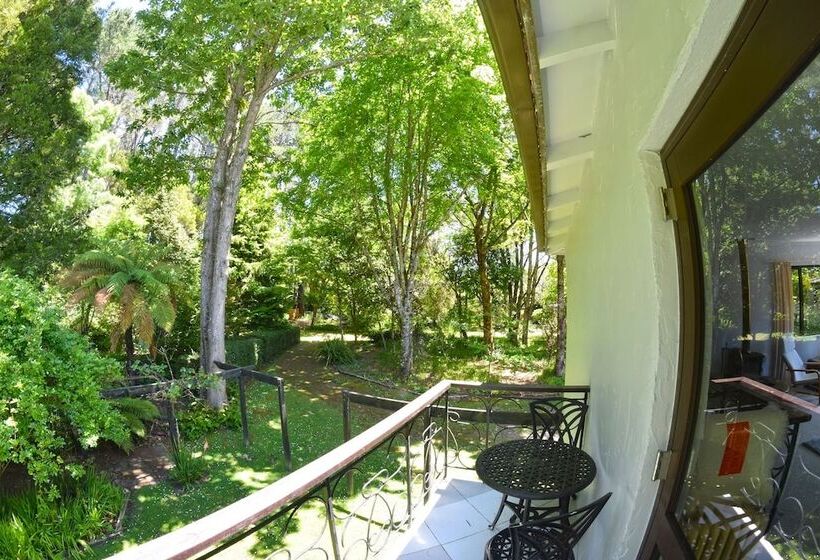 ホテル Te Popo Gardens And Accommodation