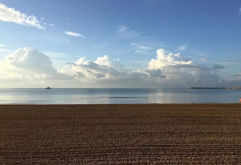 Hotelli Terrazze Sul Mare