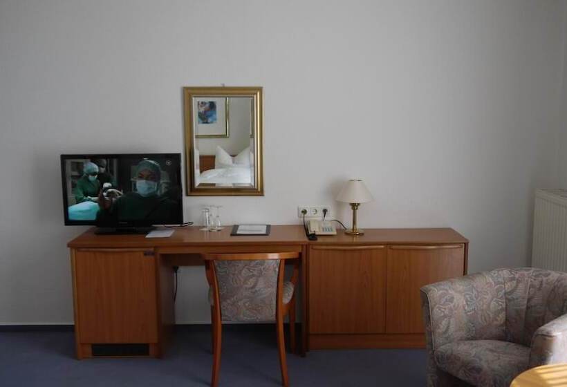 Отель Thöles Gästehaus Garni Hoya