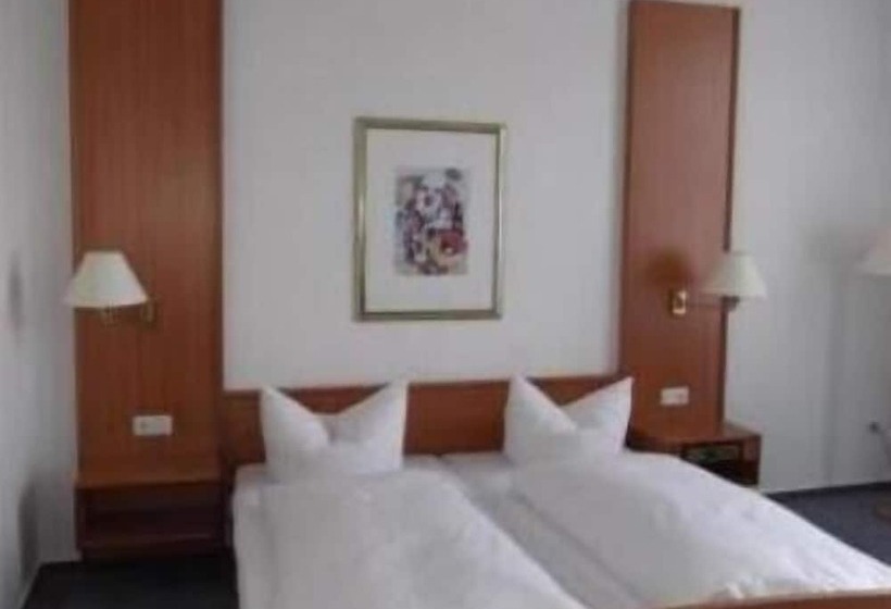 Отель Thöles Gästehaus Garni Hoya