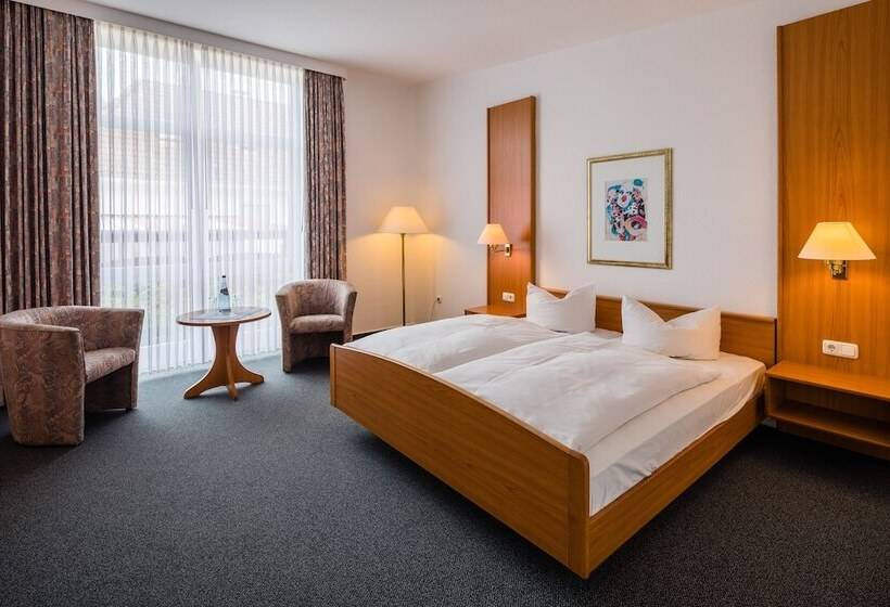 Отель Thöles Gästehaus Garni Hoya