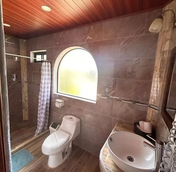 هاستل Monteverde Ecolove