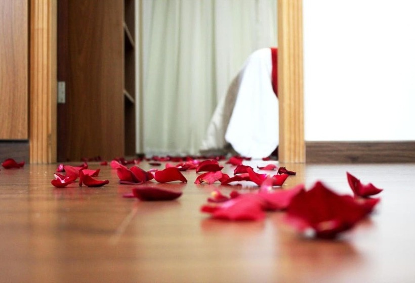 Aparthotel Twin Towers