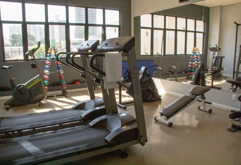 Aparthotel Twin Towers