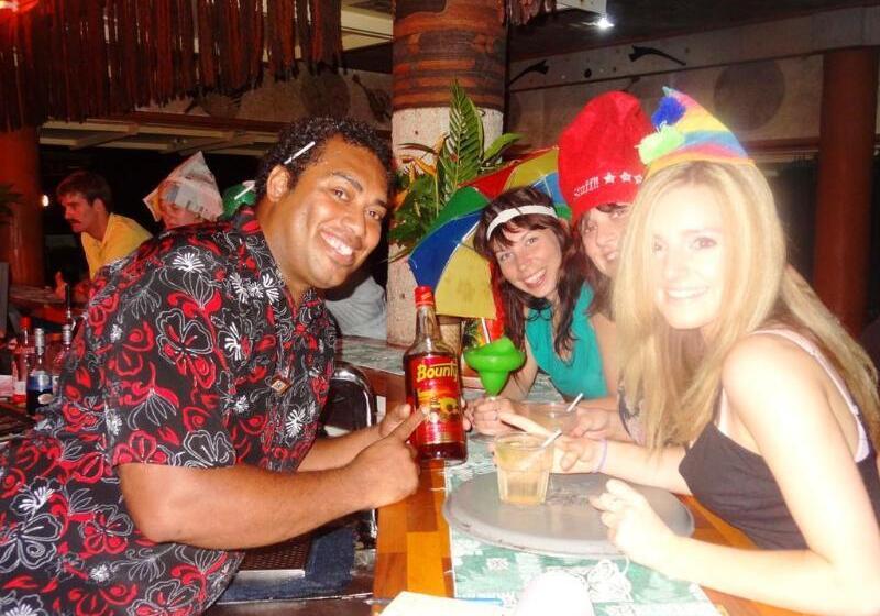 ホテル Beachcomber Island Resort