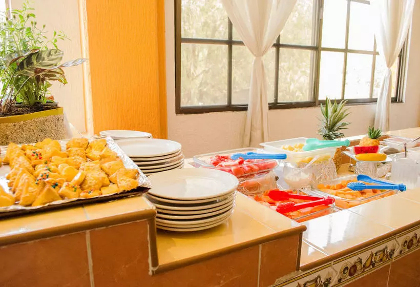 هتل Capital O  Casa Real Zacatecas