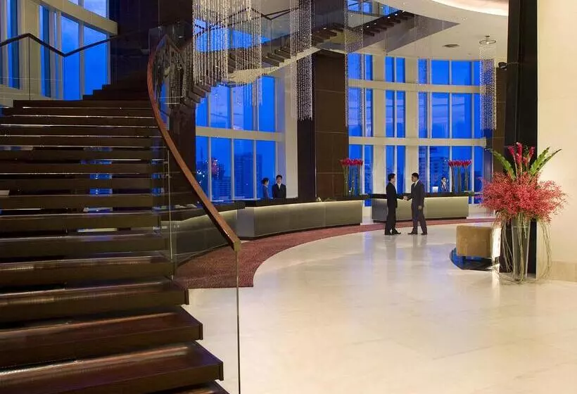 هتل Centara Grand At Central World