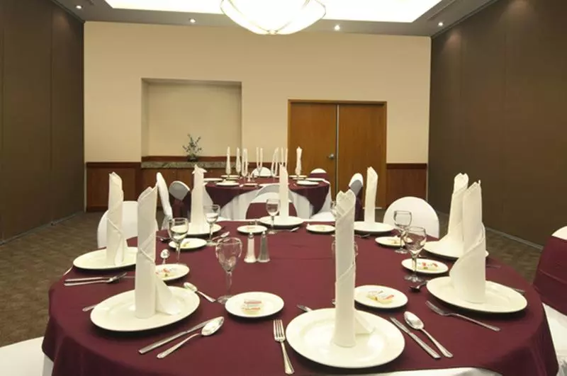 Отель Fiesta Inn Poza Rica