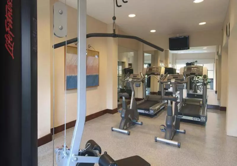 Отель Fiesta Inn Poza Rica