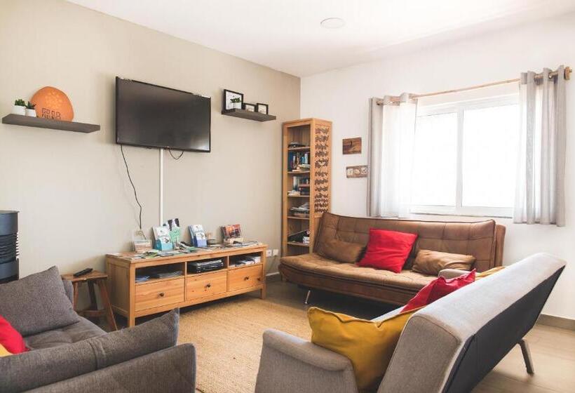 فندق Good Feeling Hostel & Guest House