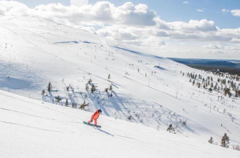 Lapland Hotels Saaga