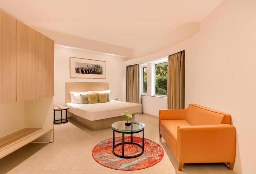 Lemon Tree Hotel Hinjewadi Pune