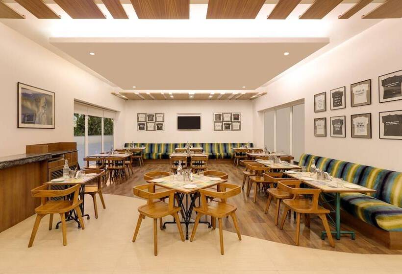 Lemon Tree Hotel Hinjewadi Pune