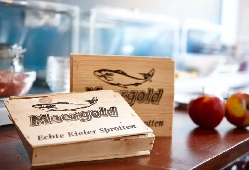 Hotell Liegeplatz 13 Kiel By Premiere Classe