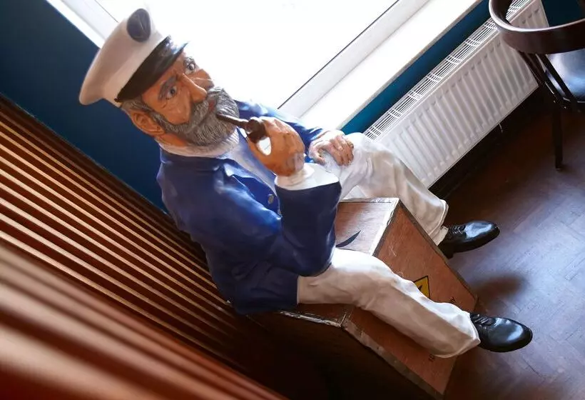 Hotell Liegeplatz 13 Kiel By Premiere Classe