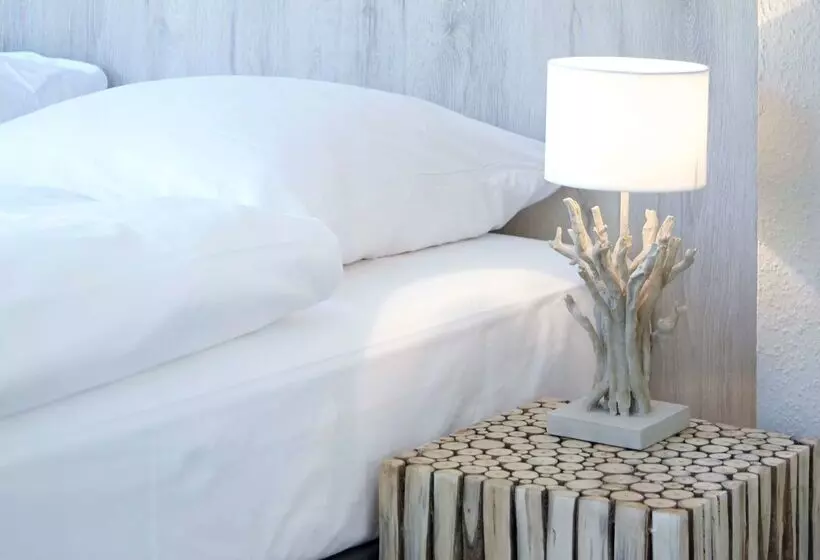 Hotell Liegeplatz 13 Kiel By Premiere Classe