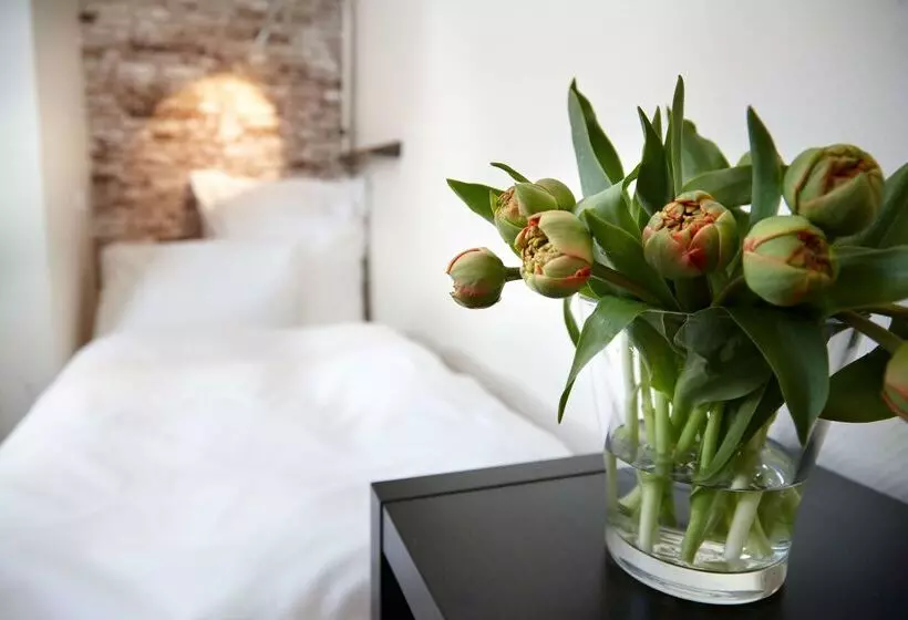 Hotell Liegeplatz 13 Kiel By Premiere Classe