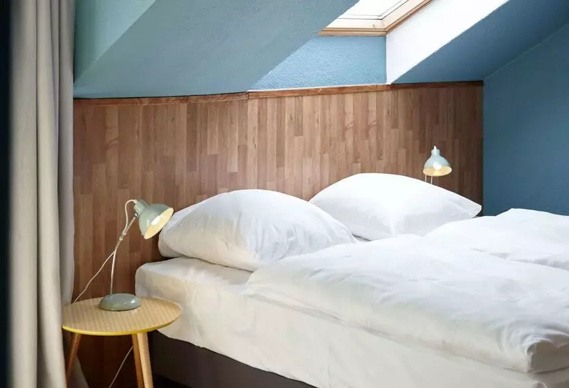 Hotell Liegeplatz 13 Kiel By Premiere Classe