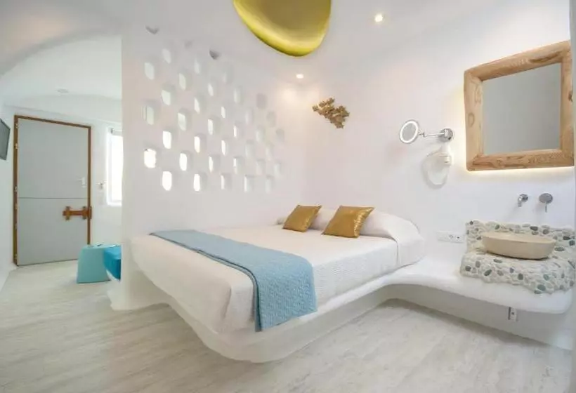 فندق Orkos Beach