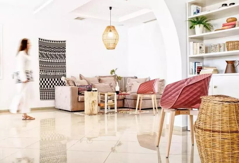 فندق Orkos Beach