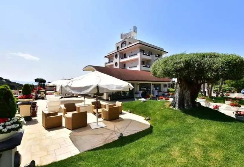 Palazzo Rosenthal Vesuview Hotel & Resort
