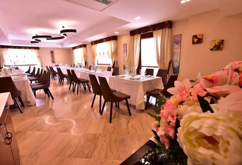 Palazzo Rosenthal Vesuview Hotel & Resort