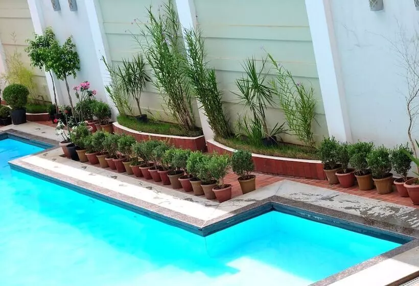 هتل Pinheiro Palace