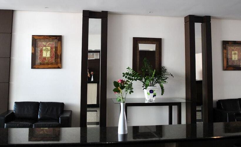 Отель Pinheiro Palace