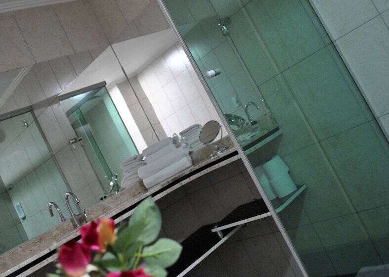 Отель Pinheiro Palace