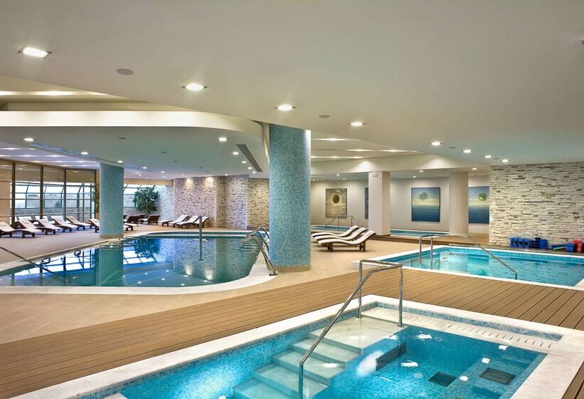 Hotel Ramada Plaza By Wyndham Thraki