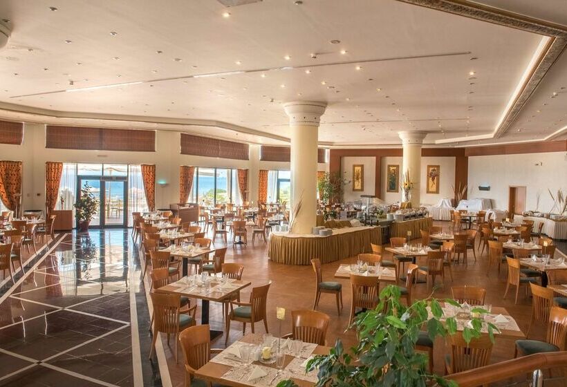 Hotel Ramada Plaza By Wyndham Thraki