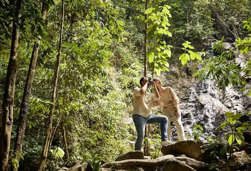 호텔 Robinson Khao Lak