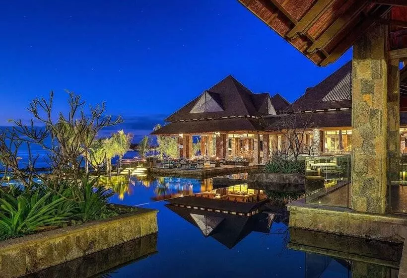 هتل The Westin Turtle Bay Resort & Spa, Mauritius
