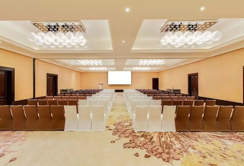 هتل The Westin Turtle Bay Resort & Spa, Mauritius