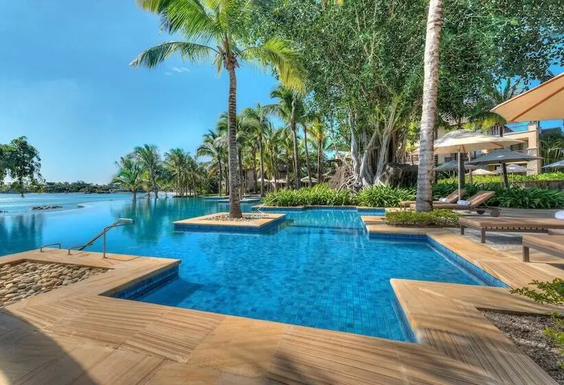 هتل The Westin Turtle Bay Resort & Spa, Mauritius