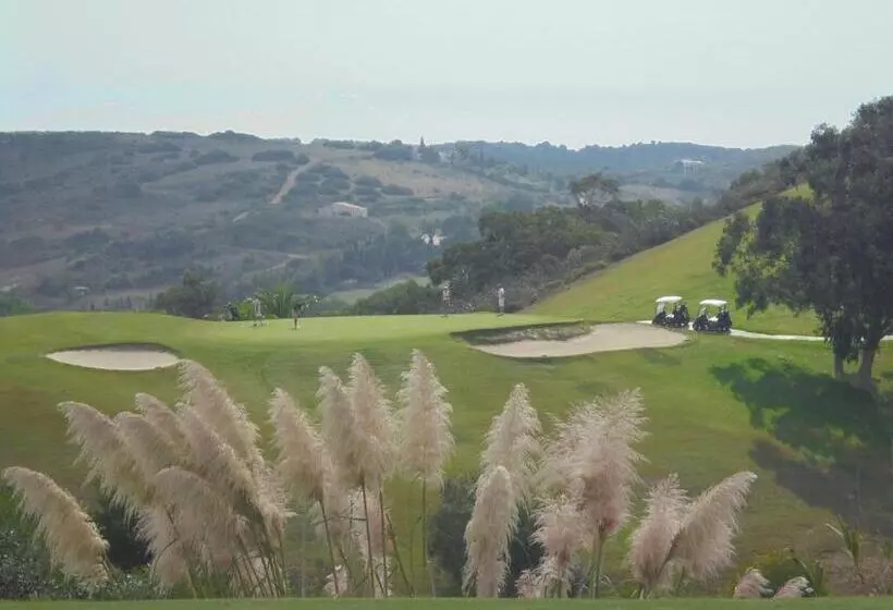 Курорт The View – Santo António Villas, Golf & Spa