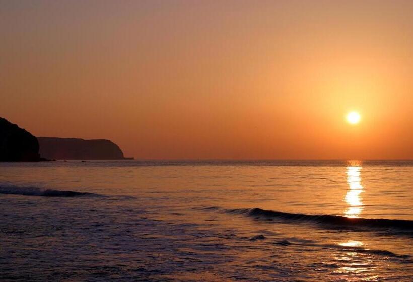 استراحتگاه The View – Santo António Villas, Golf & Spa