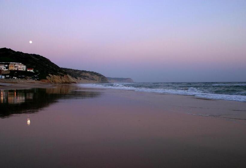 استراحتگاه The View – Santo António Villas, Golf & Spa