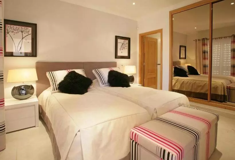 Курорт The View – Santo António Villas, Golf & Spa