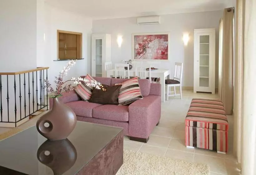 Курорт The View – Santo António Villas, Golf & Spa