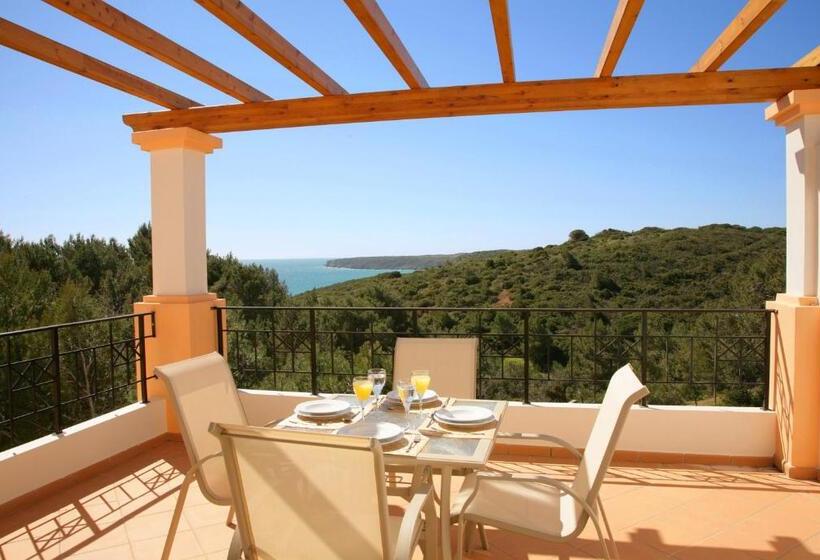 استراحتگاه The View – Santo António Villas, Golf & Spa