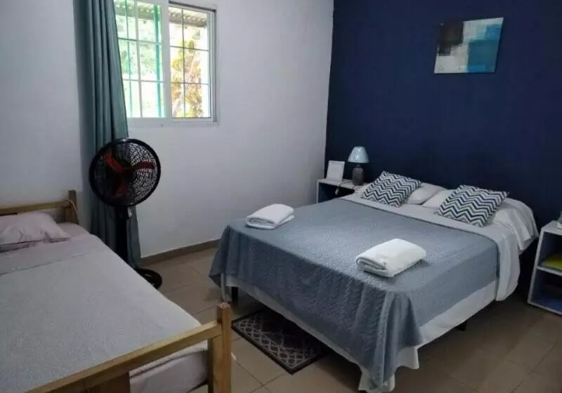 Retkeilymaja Casa Hostal Bouvá