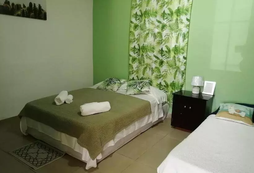 Retkeilymaja Casa Hostal Bouvá