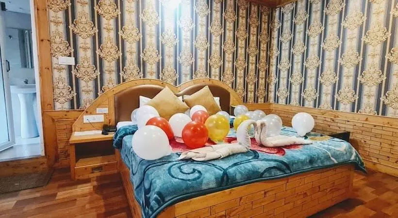 Aamiaismajoitus (B&B) Rashal Homes