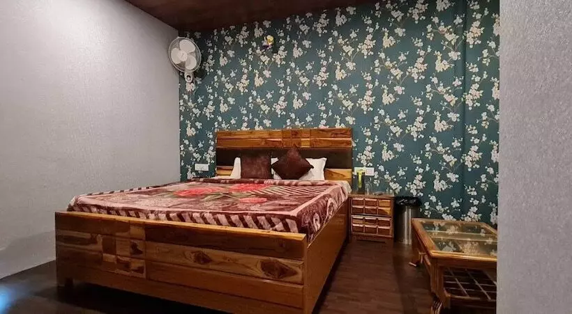 Aamiaismajoitus (B&B) Rashal Homes