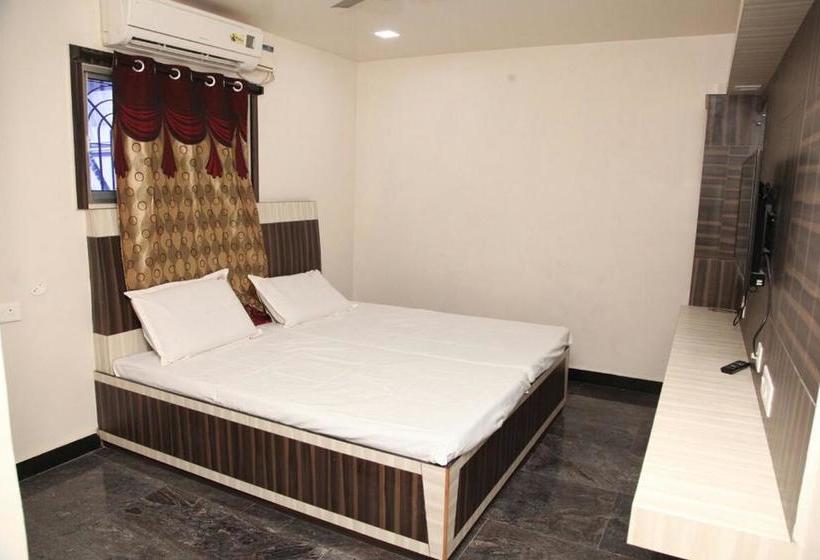 Hotel Laxmi Towers Madurai